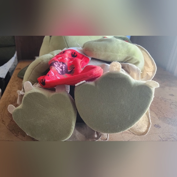 Star Wars Yoda Plush Standing Door Greeter - Picture 3 of 11